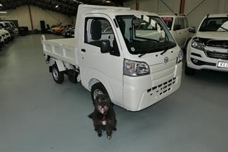 2021 Daihatsu Hijet - Thumbnail