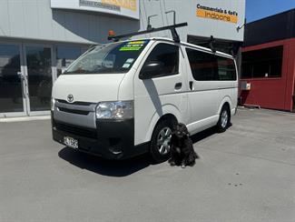 2014 Toyota Hiace - Thumbnail