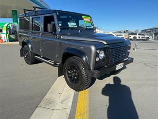 2015 Landrover Defender - Thumbnail