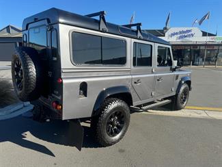 2015 Landrover Defender - Thumbnail