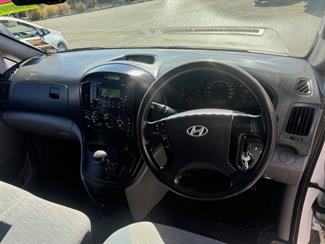 2015 Hyundai Iload - Thumbnail