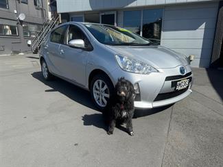 2014 Toyota Prius C - Thumbnail